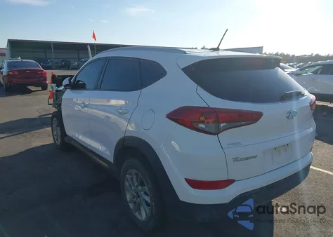 2016 Hyundai Tucson Se z USA, uszkodzony, nr VIN KM8J33A48GU114650